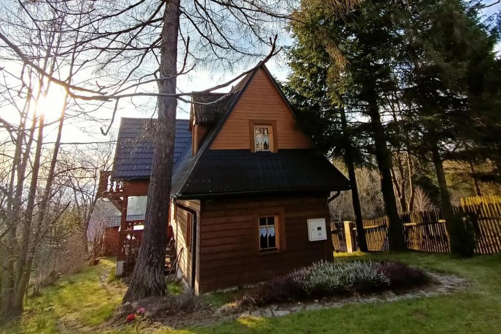Ludwikowka Pod Luboniem, Stu-Letni Domek W Gorach Naprawa Kültér fotó